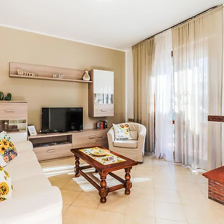 Sunflower Piano Terra By Interhome * Viareggio