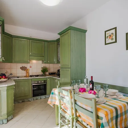 Appartement Sunflower Piano Terra By Interhome *