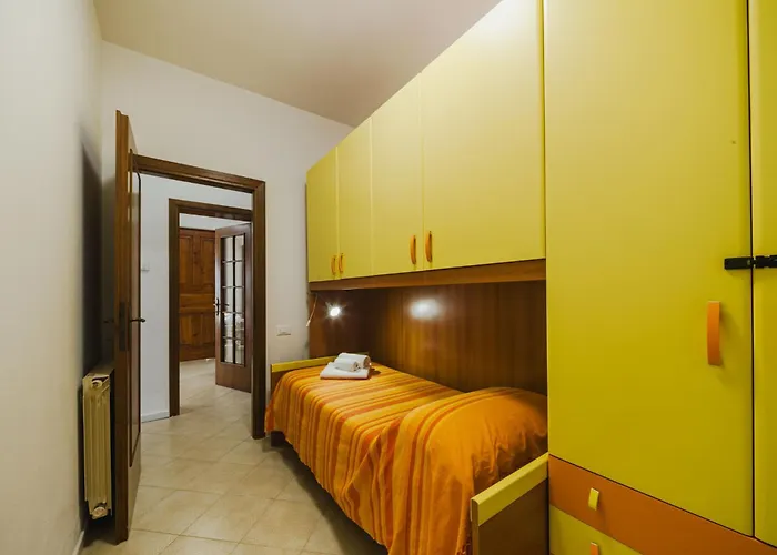 Sunflower Piano Terra By Interhome